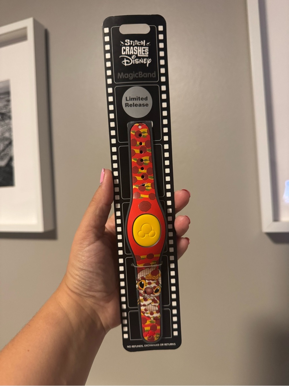 BNWT - Disney Stitch Crashes Magic band  - Limited Release (Lady and the Tramp)